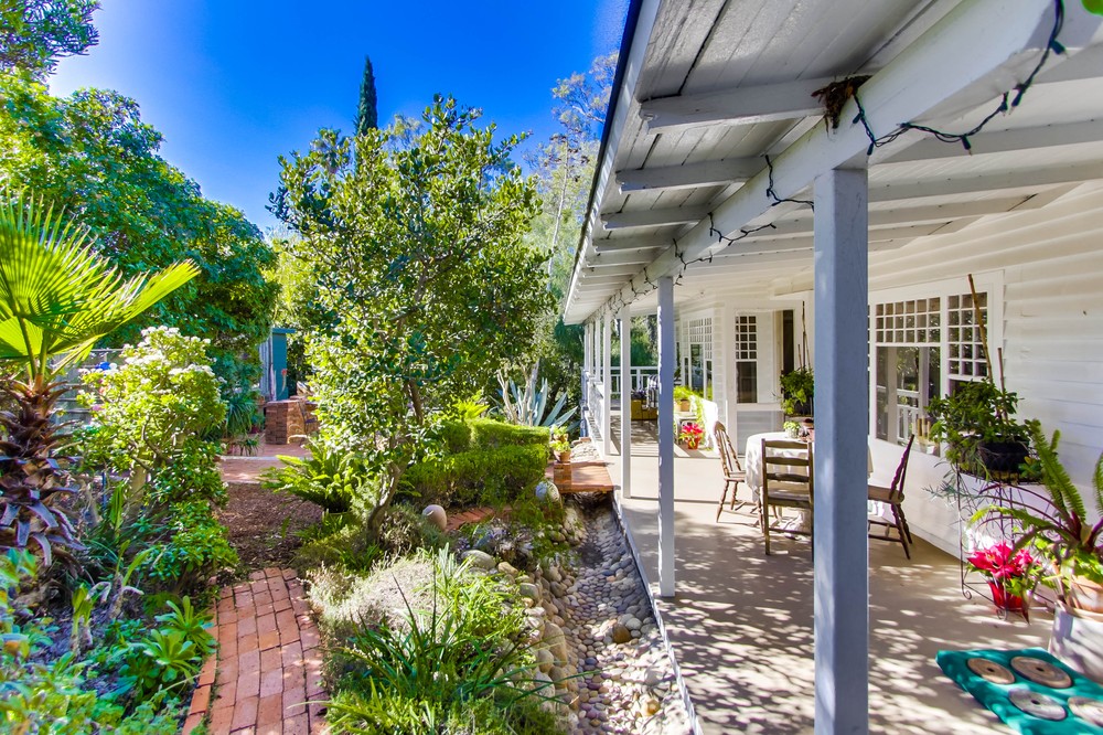 Virtual tour photo 6 of 67 for 3664 Herbert Street