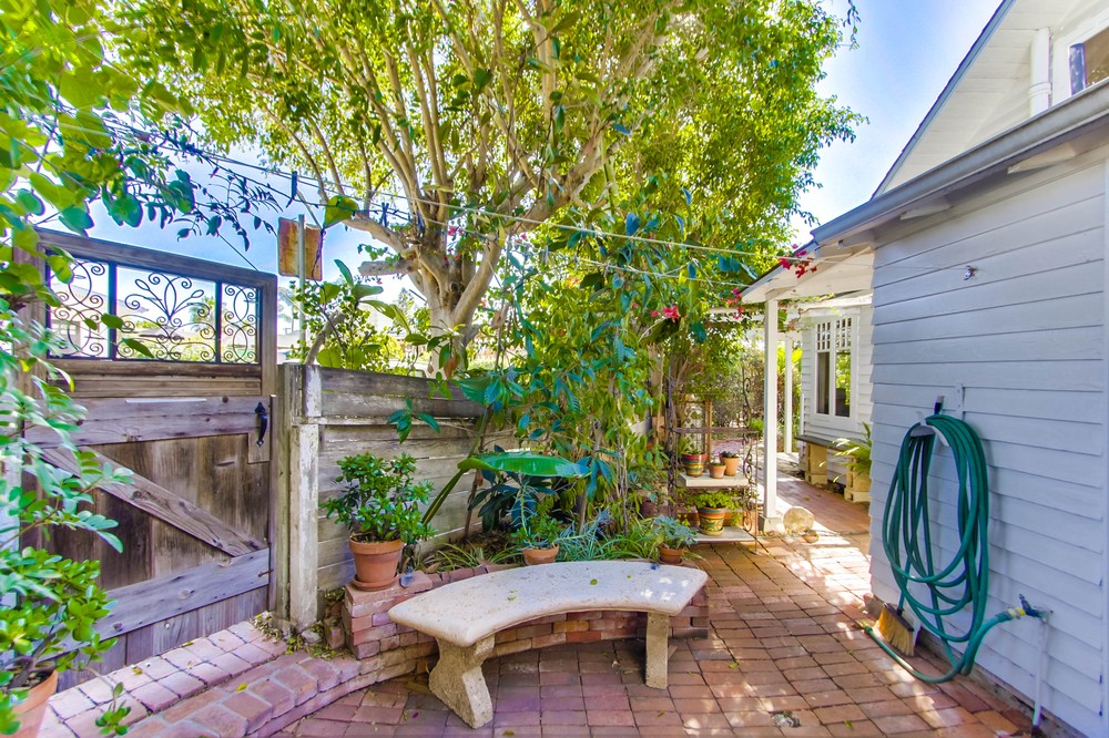 Virtual tour photo 12 of 67 for 3664 Herbert Street