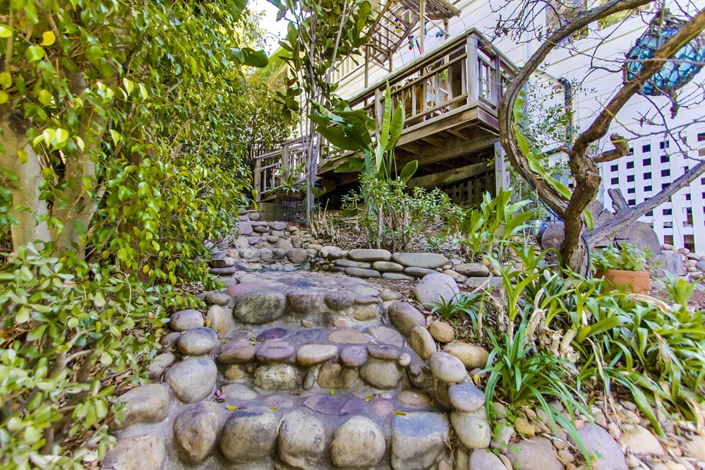 Virtual tour photo 60 of 67 for 3664 Herbert Street