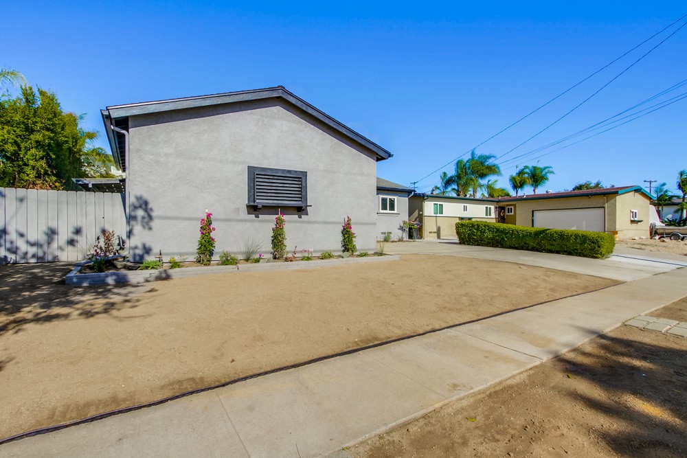 Virtual tour photo 3 of 50 for 3664 Jennifer St