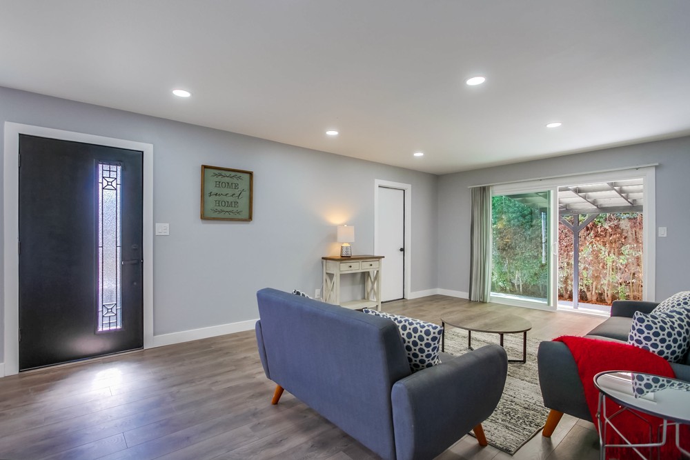 Virtual tour photo 9 of 50 for 3664 Jennifer St