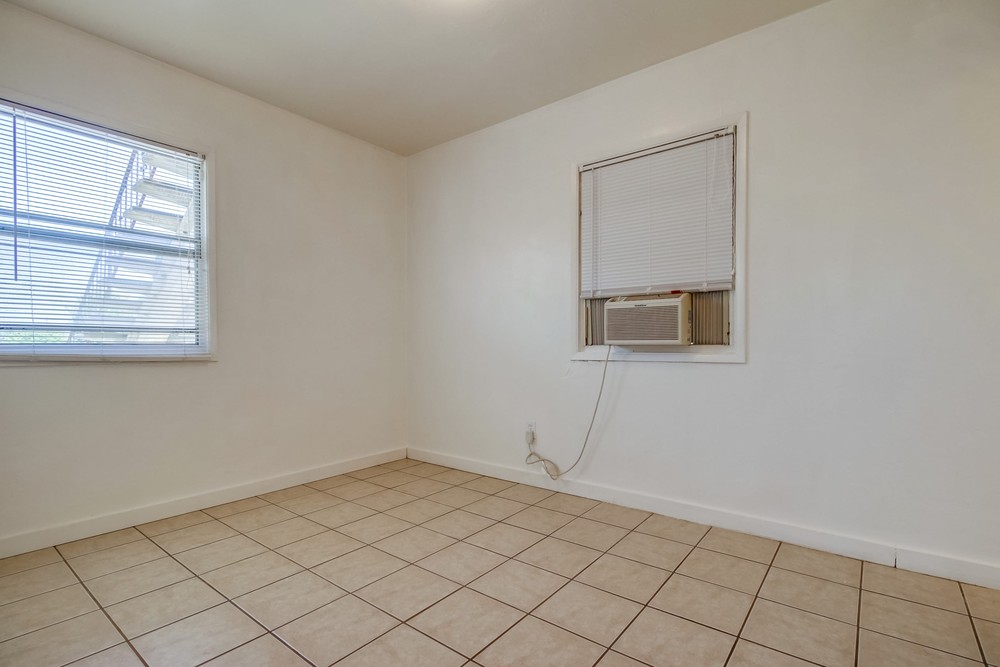 Virtual tour photo 14 of 22 for 3666 45th St