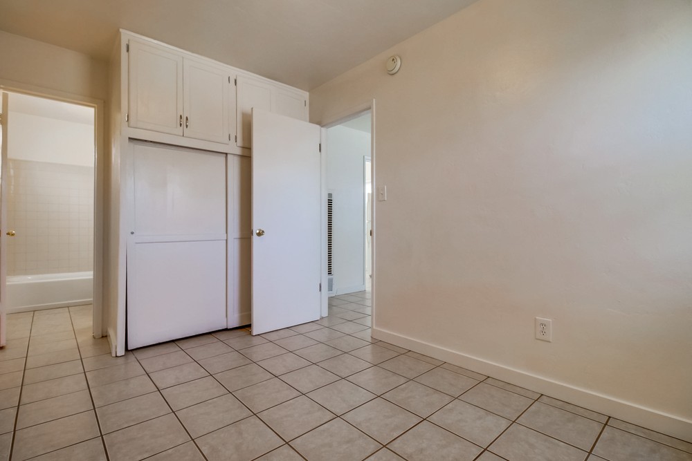 Virtual tour photo 16 of 22 for 3666 45th St