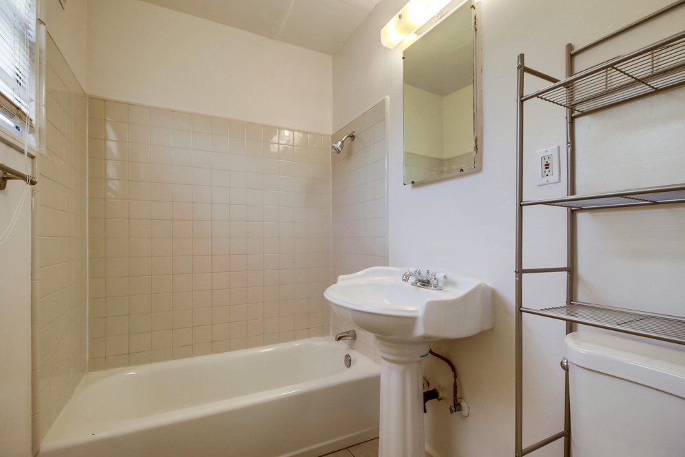 Virtual tour photo 17 of 22 for 3666 45th St