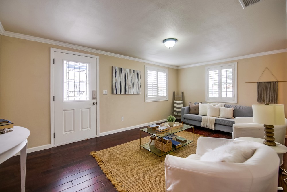 Virtual tour photo 5 of 28 for 3667 Monroe Ave