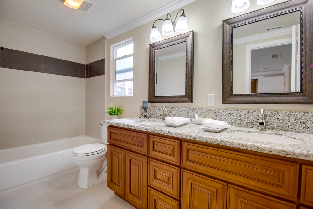 Virtual tour photo 18 of 28 for 3667 Monroe Ave