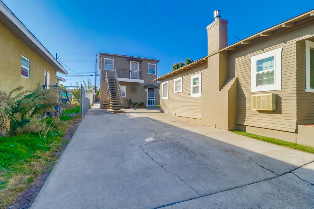 Virtual tour photo 1 of 25 for 3668 45th St