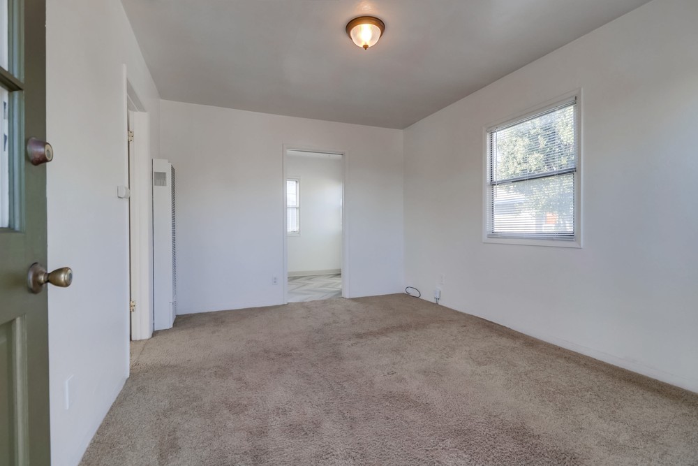 Virtual tour photo 8 of 25 for 3668 45th St