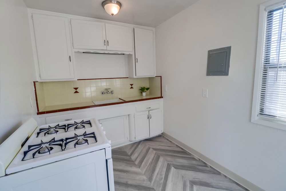 Virtual tour photo 15 of 25 for 3668 45th St