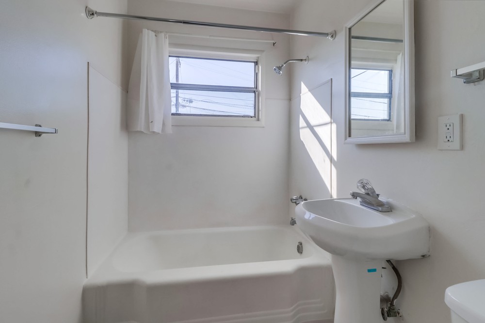 Virtual tour photo 22 of 25 for 3668 45th St