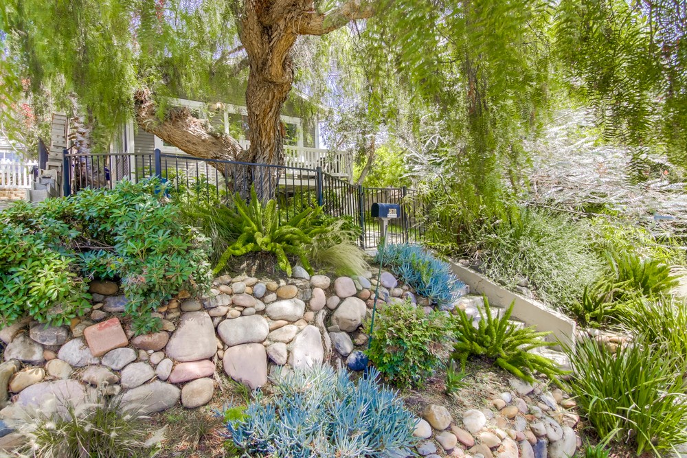 Virtual tour photo 4 of 57 for 3670 Collier Ave