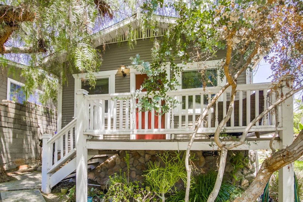 Virtual tour photo 5 of 57 for 3670 Collier Ave