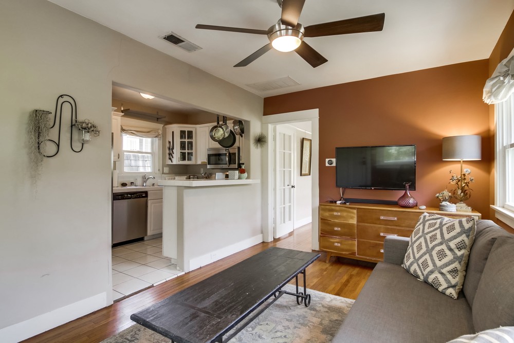 Virtual tour photo 12 of 57 for 3670 Collier Ave