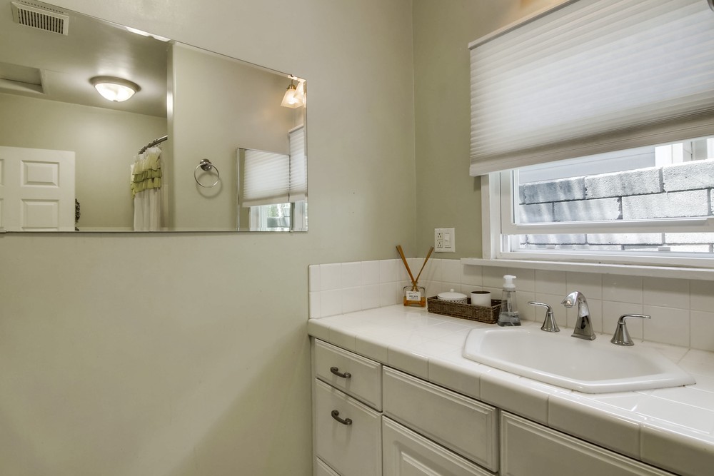 Virtual tour photo 35 of 57 for 3670 Collier Ave