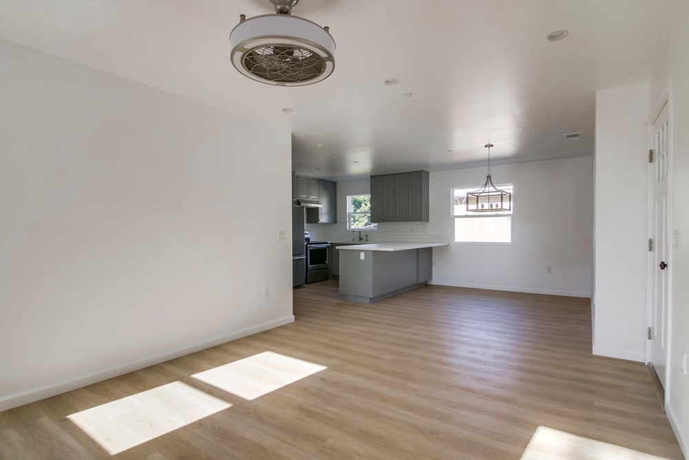 Virtual tour photo 20 of 46 for 3670 Curlew St