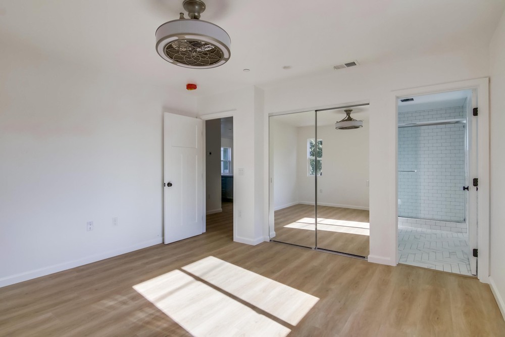 Virtual tour photo 39 of 46 for 3670 Curlew St