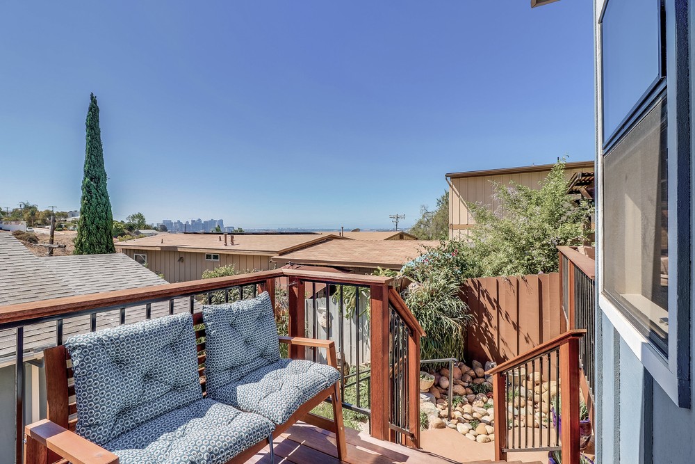 Virtual tour photo 7 of 37 for 3670 Keating St
