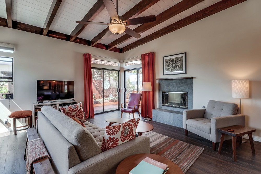 Virtual tour photo 13 of 37 for 3670 Keating St