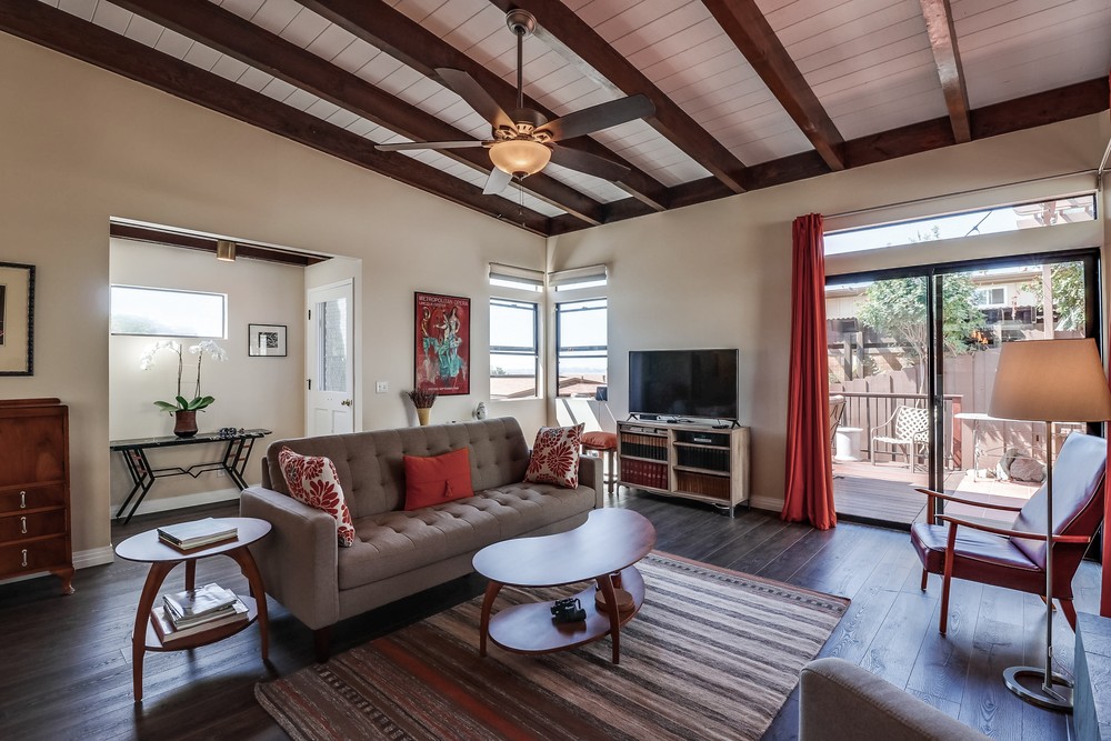 Virtual tour photo 14 of 37 for 3670 Keating St