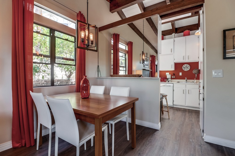 Virtual tour photo 16 of 37 for 3670 Keating St
