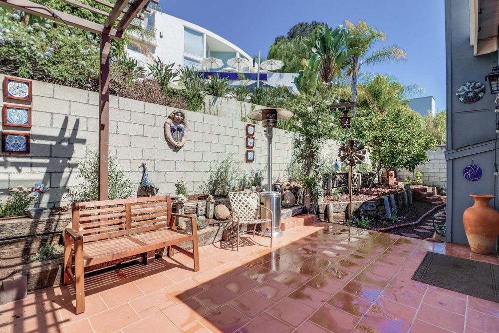 Virtual tour photo 35 of 37 for 3670 Keating St