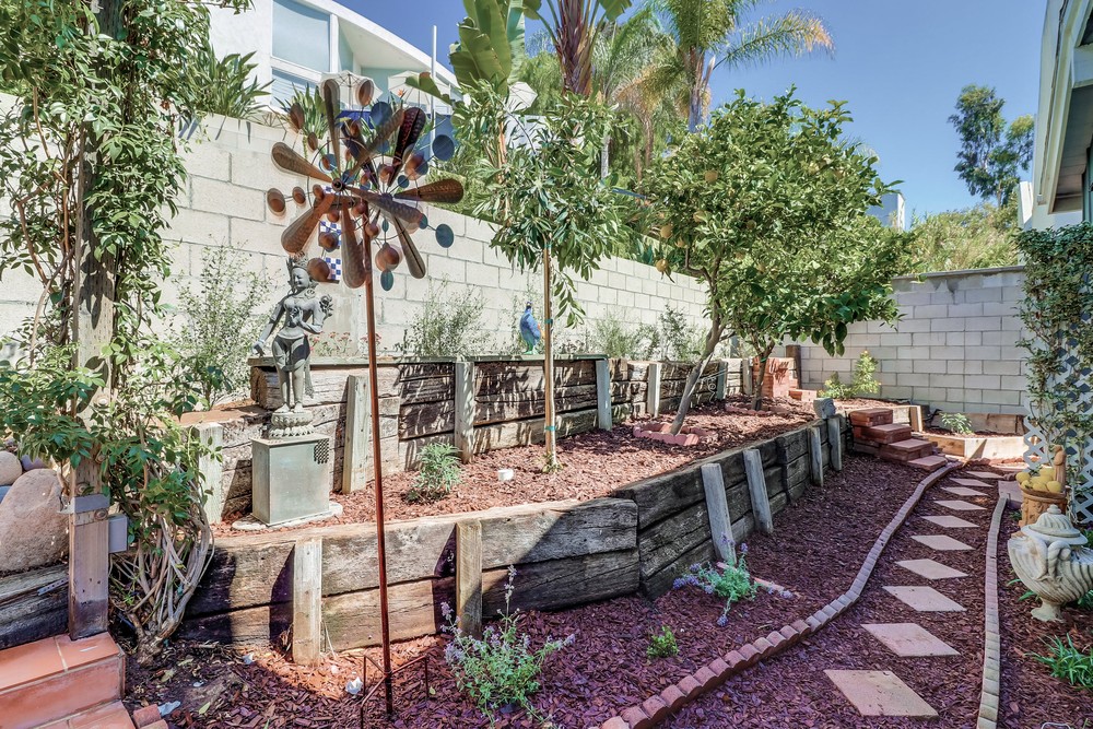 Virtual tour photo 37 of 37 for 3670 Keating St