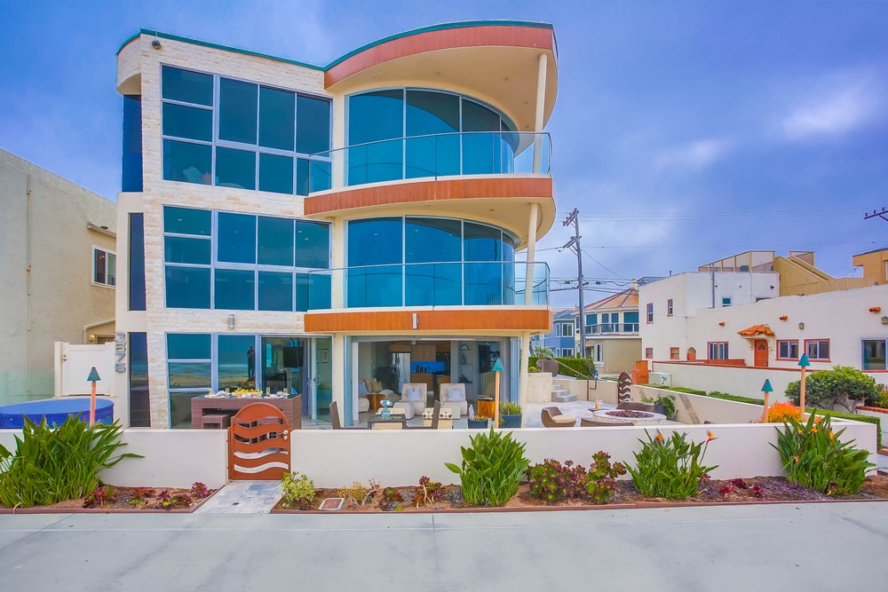 Virtual tour photo 1 of 41 for 3671 Ocean Front Walk
