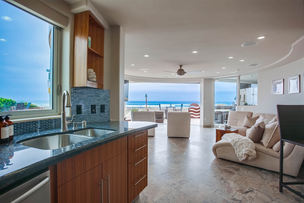 Virtual tour photo 24 of 41 for 3671 Ocean Front Walk