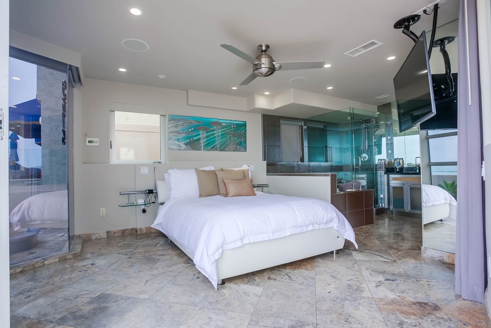 Virtual tour photo 35 of 41 for 3671 Ocean Front Walk