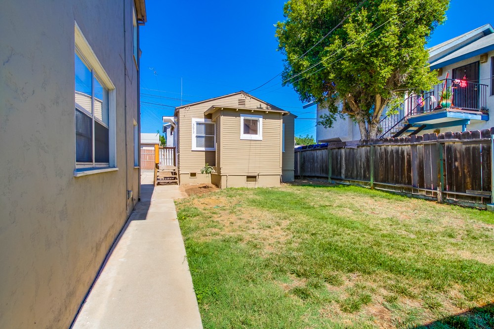 Virtual tour photo 3 of 24 for 3672 45th St