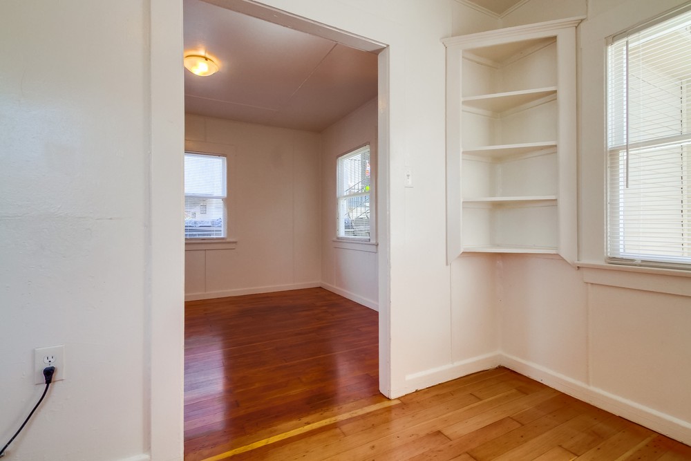 Virtual tour photo 7 of 24 for 3672 45th St