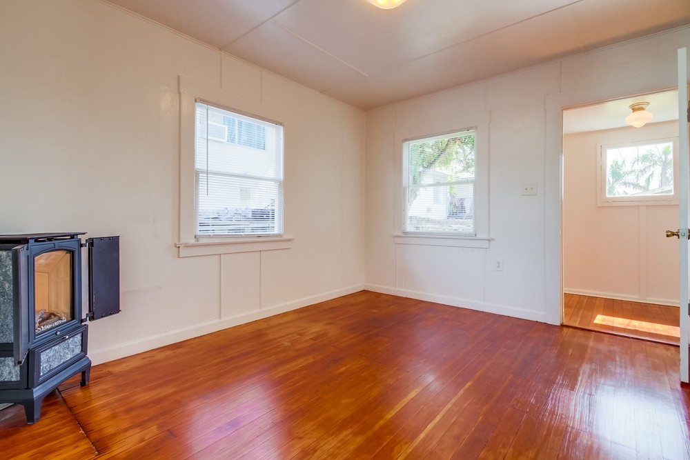 Virtual tour photo 12 of 24 for 3672 45th St