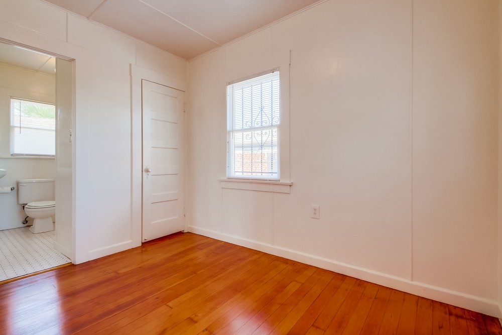 Virtual tour photo 20 of 24 for 3672 45th St
