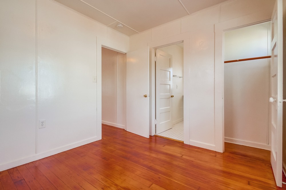 Virtual tour photo 21 of 24 for 3672 45th St