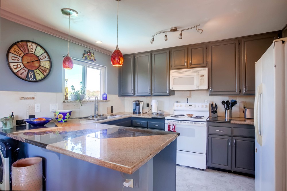 Virtual tour photo 14 of 34 for 3672 Clairemont Dr #3D