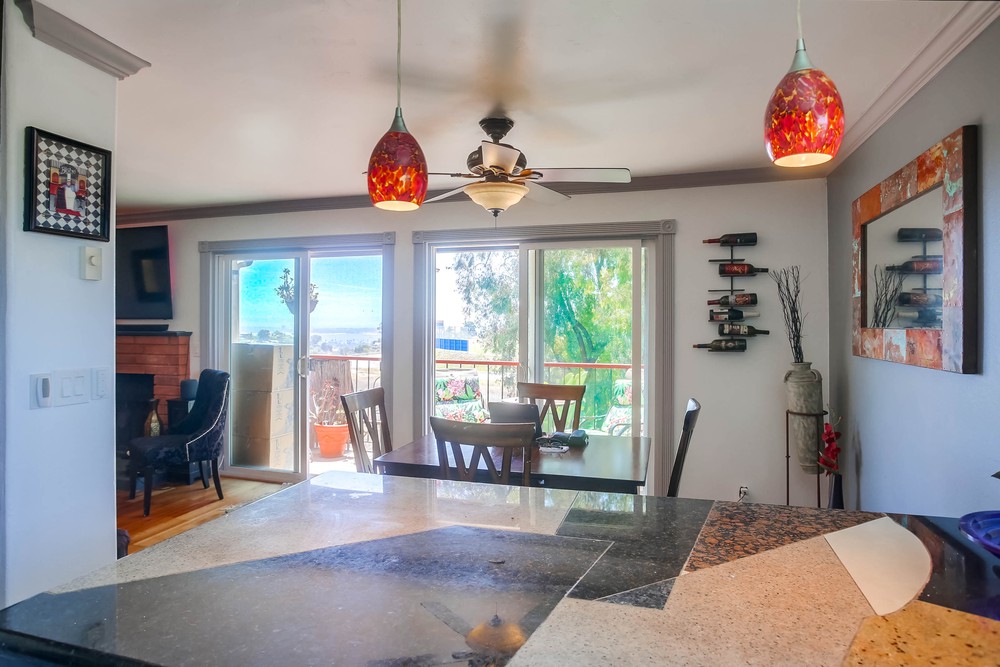 Virtual tour photo 17 of 34 for 3672 Clairemont Dr #3D