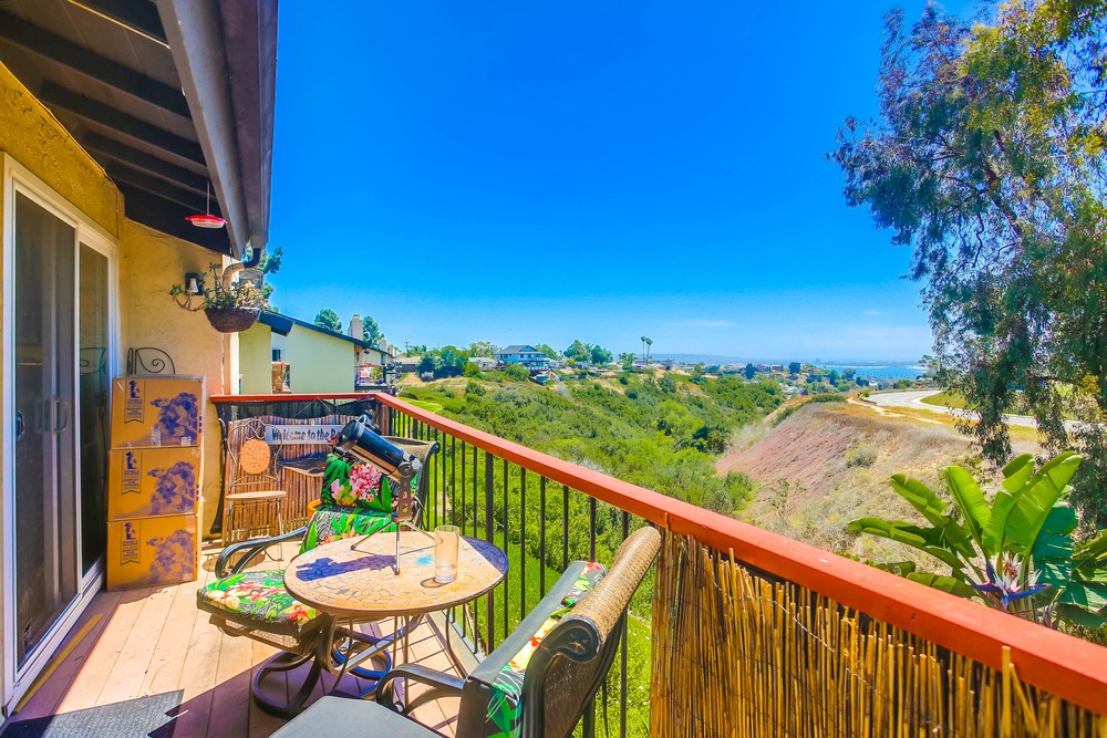 Virtual tour photo 30 of 34 for 3672 Clairemont Dr #3D