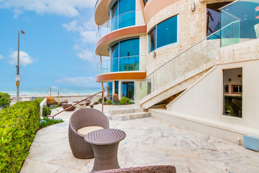 Virtual tour photo 3 of 59 for 3673 Ocean Front Walk