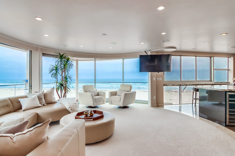 Virtual tour photo 11 of 59 for 3673 Ocean Front Walk