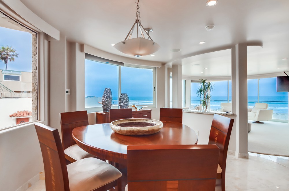 Virtual tour photo 18 of 59 for 3673 Ocean Front Walk