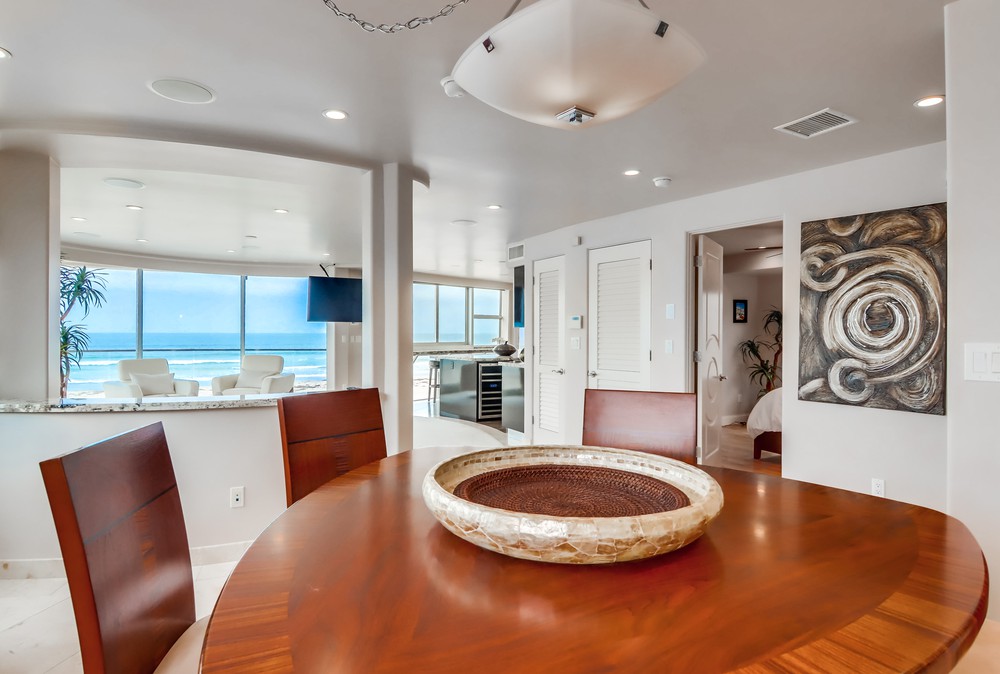 Virtual tour photo 19 of 59 for 3673 Ocean Front Walk