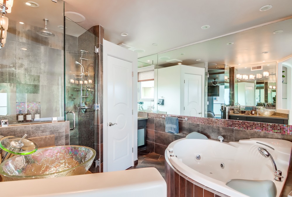 Virtual tour photo 40 of 59 for 3673 Ocean Front Walk