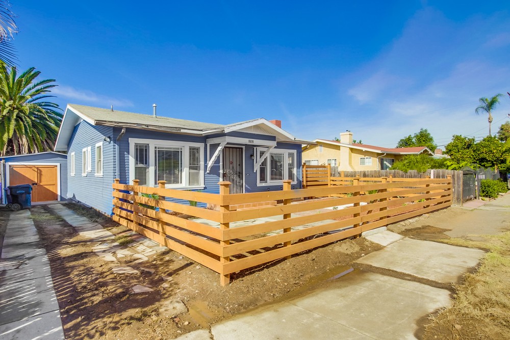 Virtual tour photo 3 of 48 for 3676 36th St