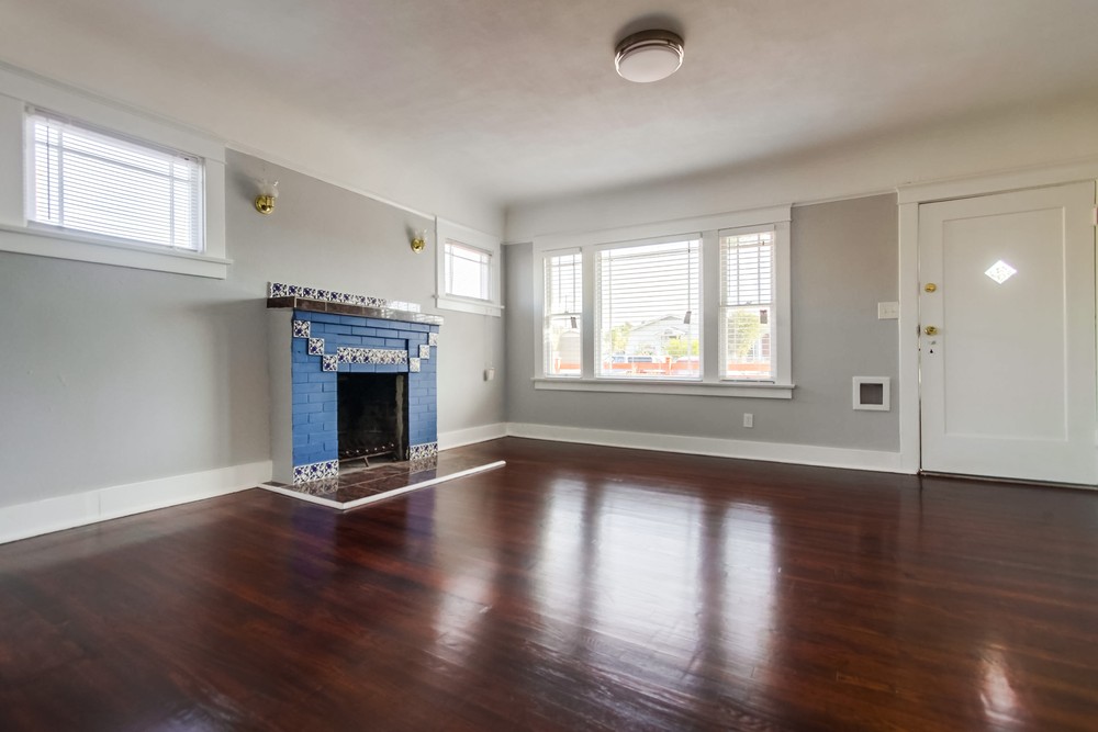 Virtual tour photo 10 of 48 for 3676 36th St