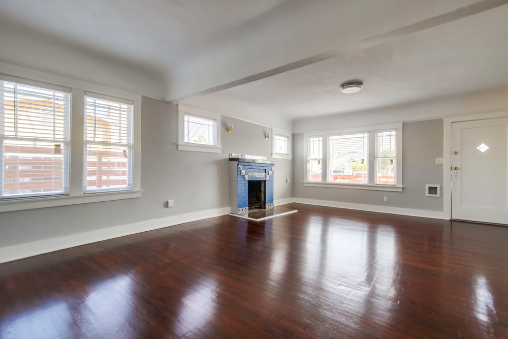 Virtual tour photo 11 of 48 for 3676 36th St