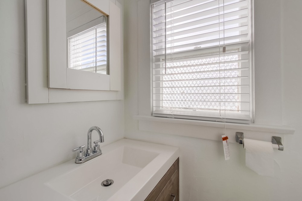 Virtual tour photo 29 of 48 for 3676 36th St