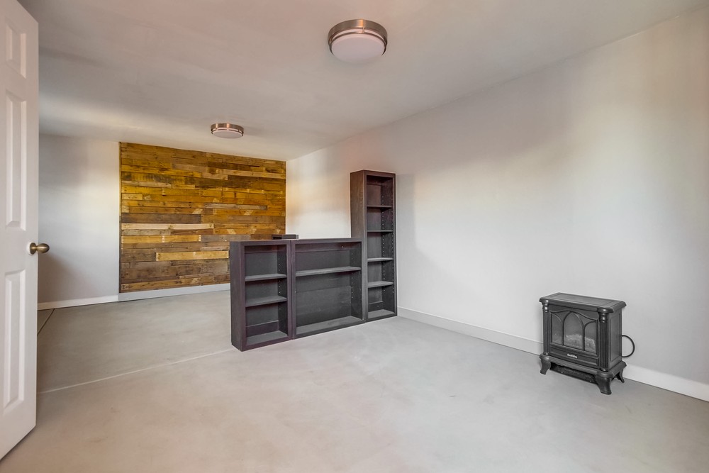 Virtual tour photo 35 of 48 for 3676 36th St
