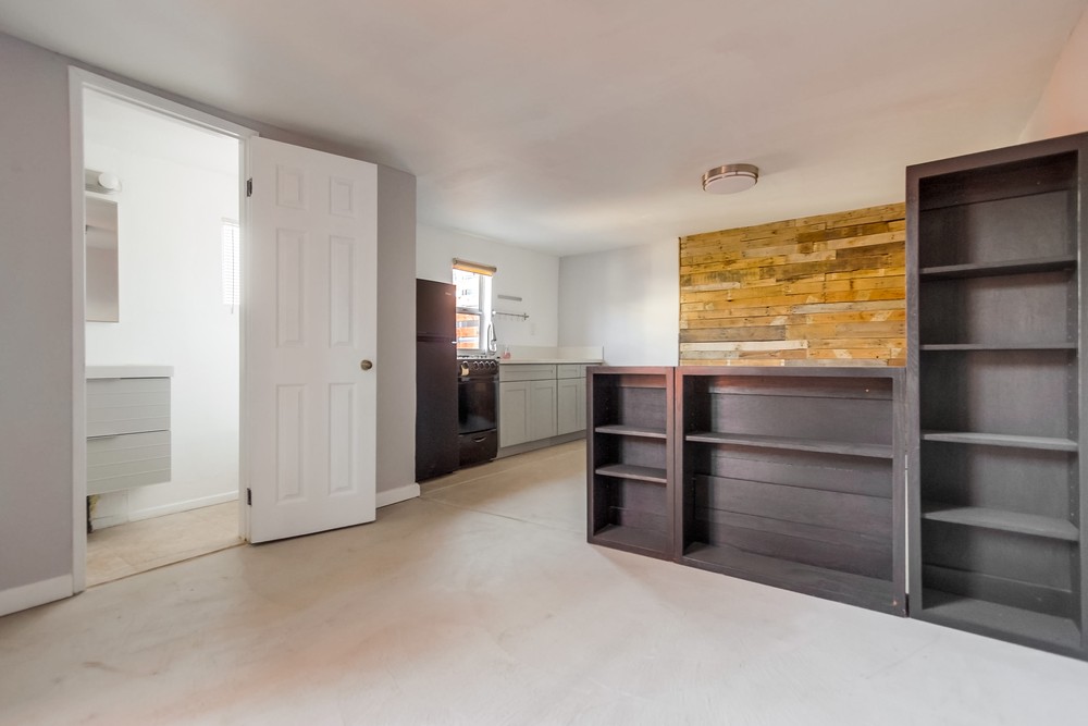 Virtual tour photo 39 of 48 for 3676 36th St
