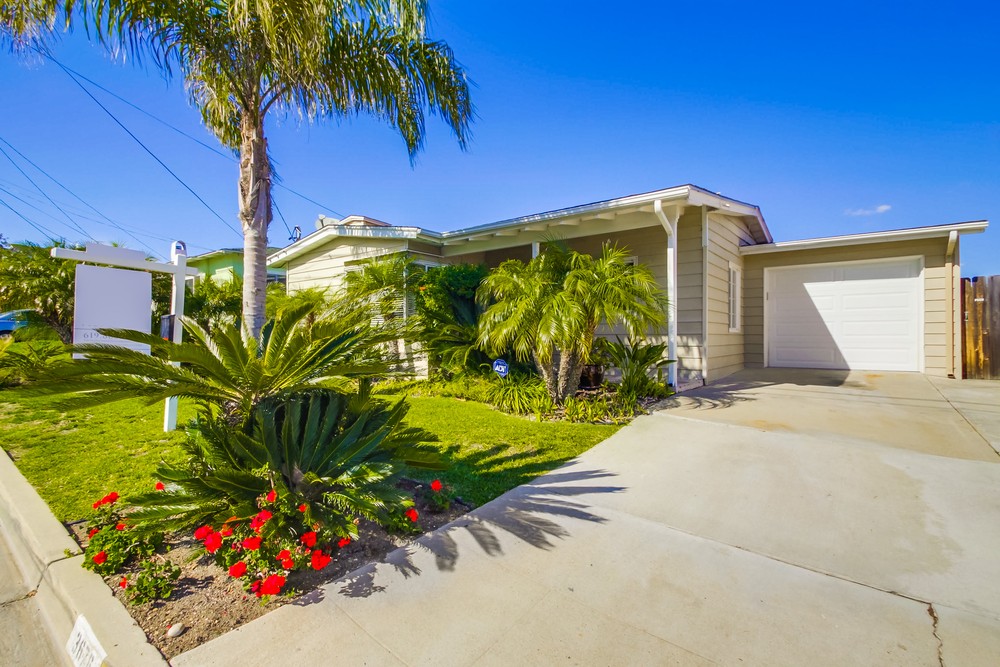 Virtual tour photo 4 of 34 for 3676 Oleander Dr