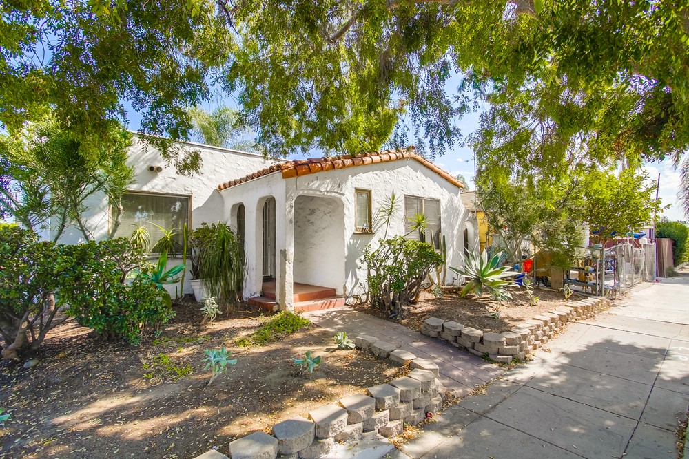 Virtual tour photo 4 of 31 for 3676 Orange Ave
